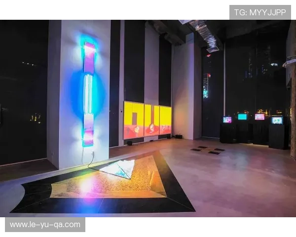 慢镜拆解福登：脚下频率与空间嗅觉