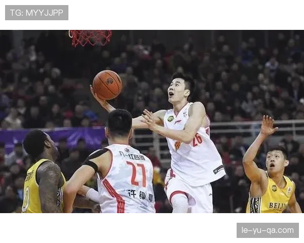 菲律宾篮球联赛激战正酣，克拉克森能否率队冲击总冠军？