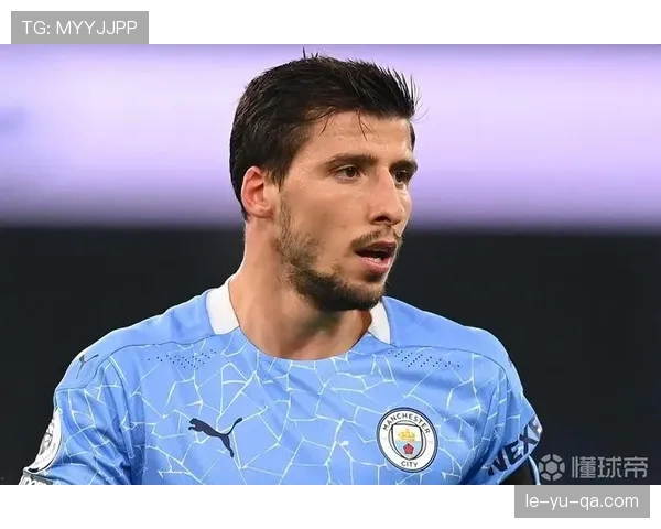 鲁本·迪亚斯状态回暖，展现现代后卫典范风采